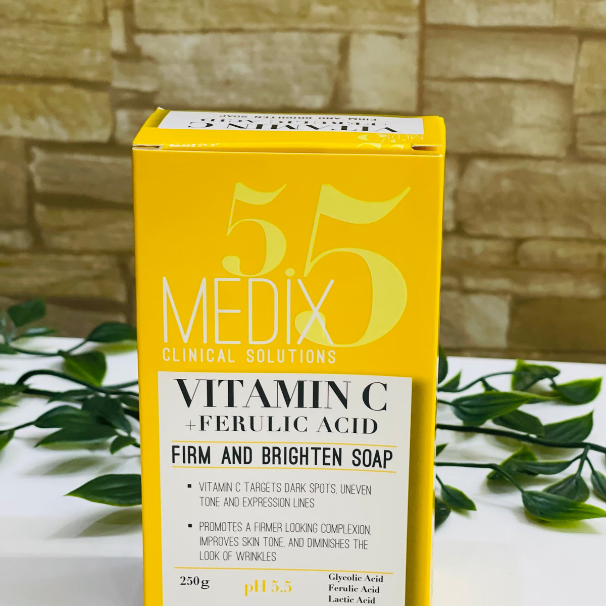 Medix 5.5 Vitamin C and Turmeric Ferulic Acid soap ( Original 100% Import )